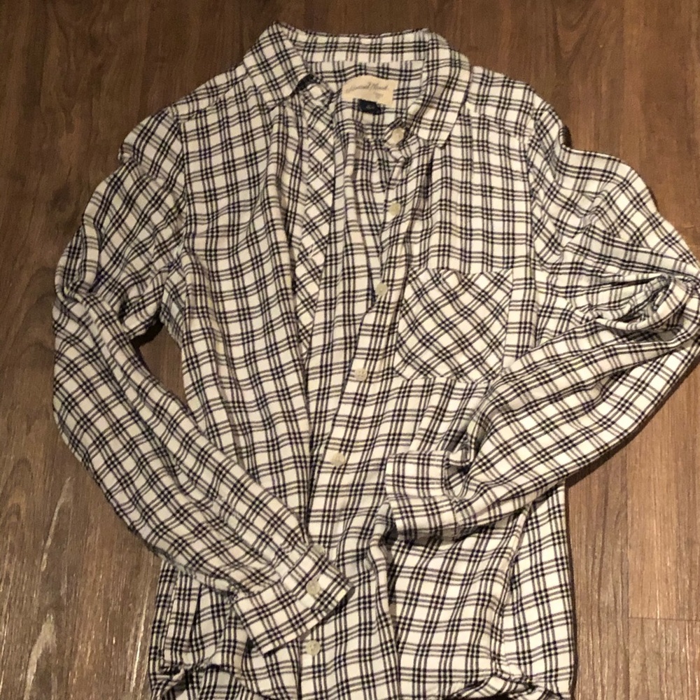 Universal Threads Button Down NWOTS